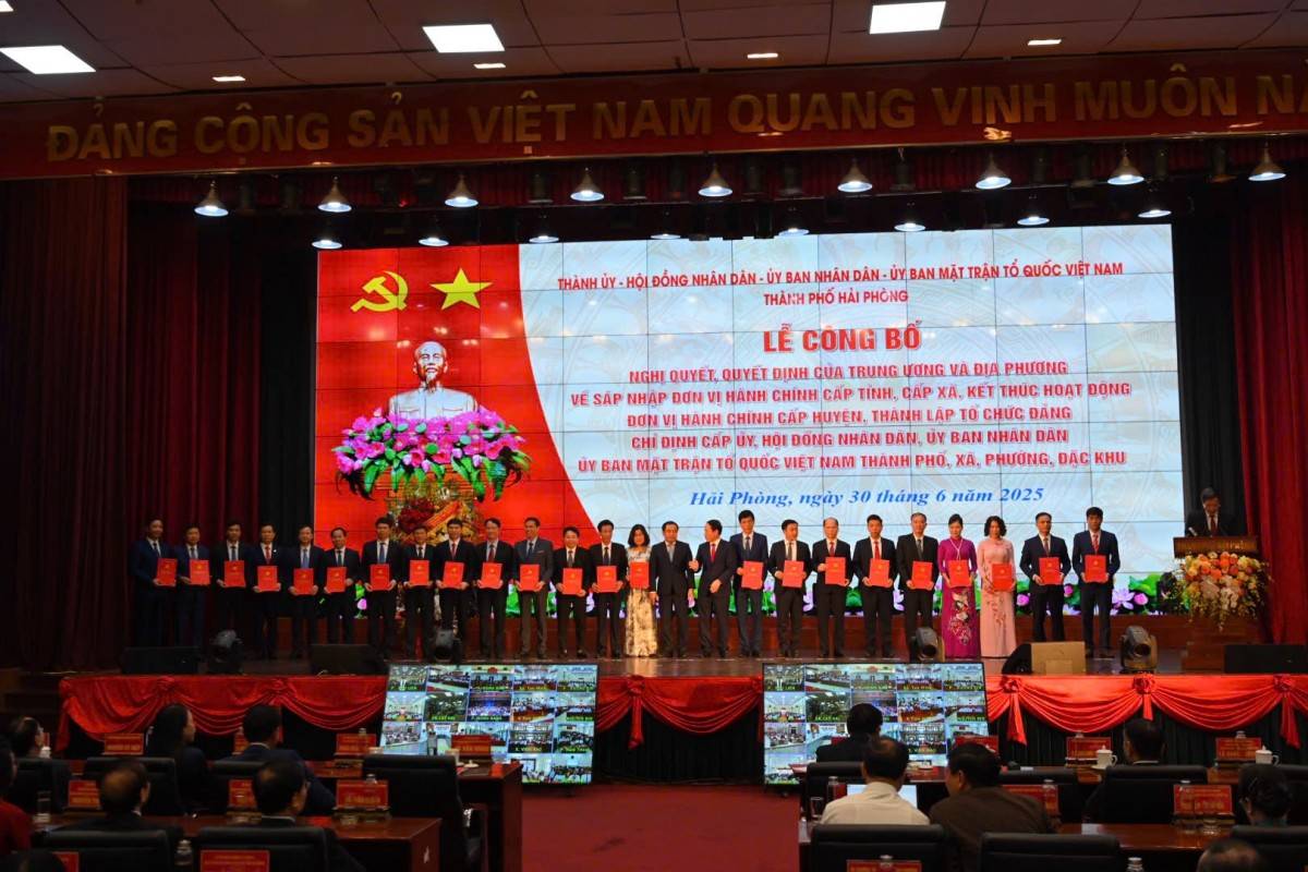 Hải Phòng – Hải Dương công bố nghị quyết sáp nhập hành chính: Dấu ấn cải cách từ Trung ương đến cơ sở Hải Phòng – Hải Dương công bố nghị quyết sáp nhập hành chính: Dấu ấn cải cách từ Trung ương đến cơ sở