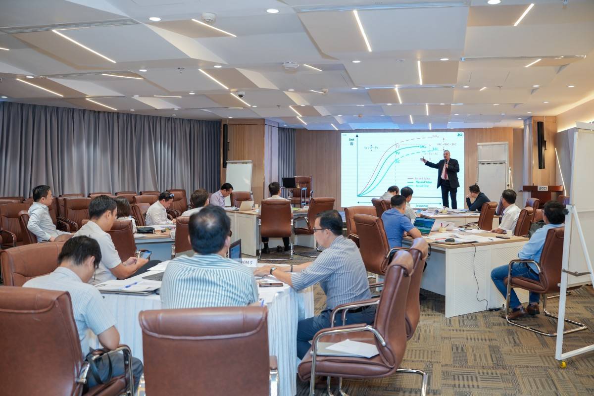 Khẳng định vị thế nhà thầu tiên phong: CC1 lọt top 10 Doanh nghiệp Đổi mới sáng tạo và kinh doanh hiệu quả 2025