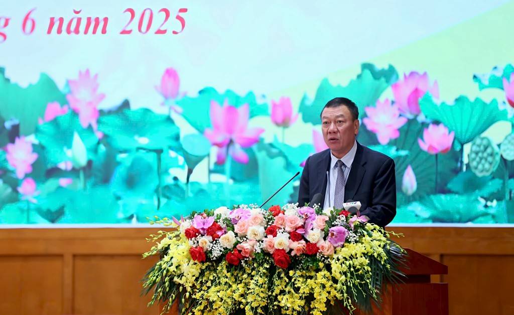 Đồng chí Đoàn Hồng Phong, Ủy viên Trung ương Đảng, Tổng Thanh tra Chính phủ, phát biểu tại hội nghị. Đồng chí Đoàn Hồng Phong, Ủy viên Trung ương Đảng, Tổng Thanh tra Chính phủ, phát biểu tại hội nghị.