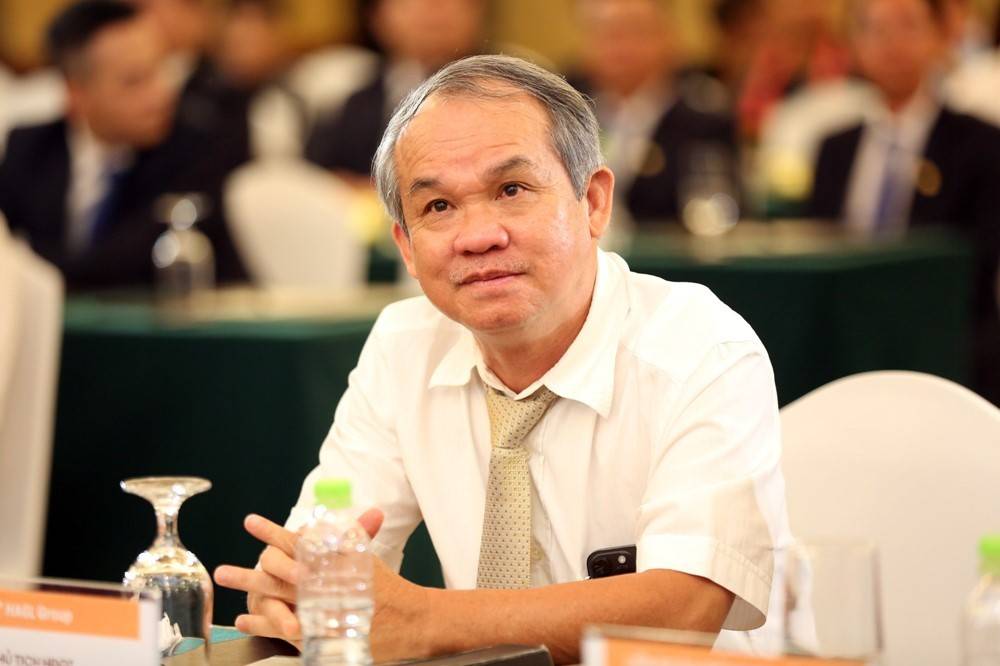 Bầu Đức sắp đổi vận nhờ heo và chuối, HAGL sắp tất toán nợ