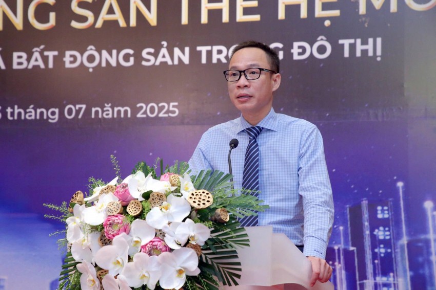 Nhà báo Phạm Nguyễn Toan, Phó Chủ tịch Hiệp hội Bất động sản Việt Nam, Tổng Biên tập Tạp chí điện tử Bất động sản Việt Nam