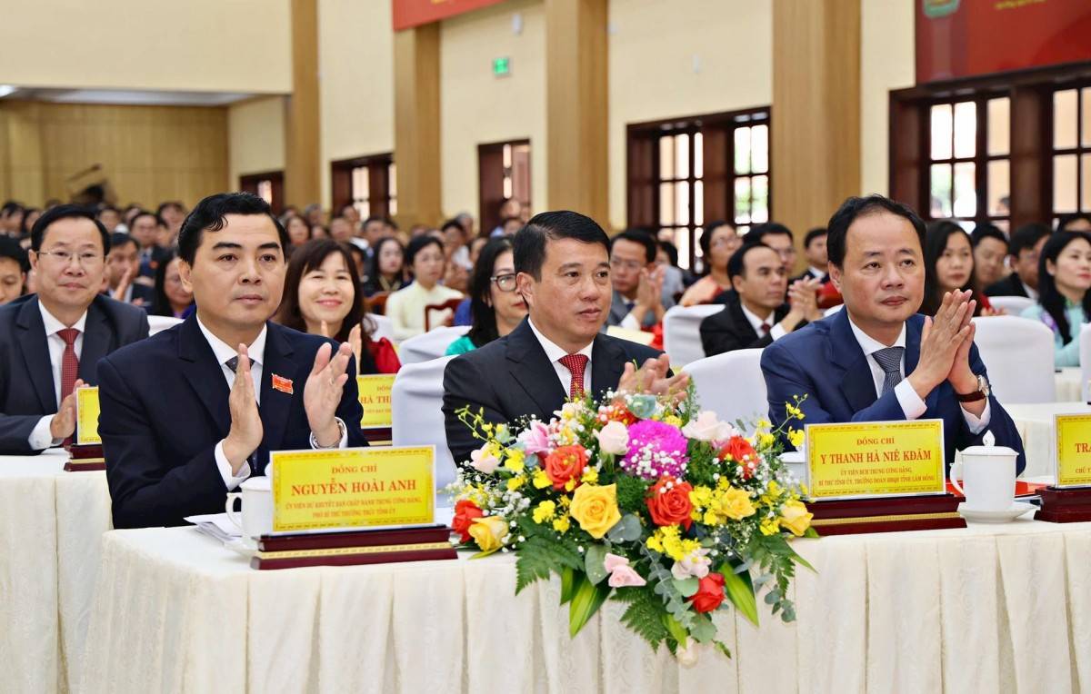 Lâm Đồng Hội nghị công bố các quyết định quan trọng về tổ chức bộ máy và công tác cán bộ