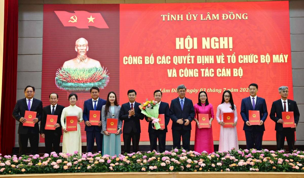 Lâm Đồng Hội nghị công bố các quyết định quan trọng về tổ chức bộ máy và công tác cán bộ