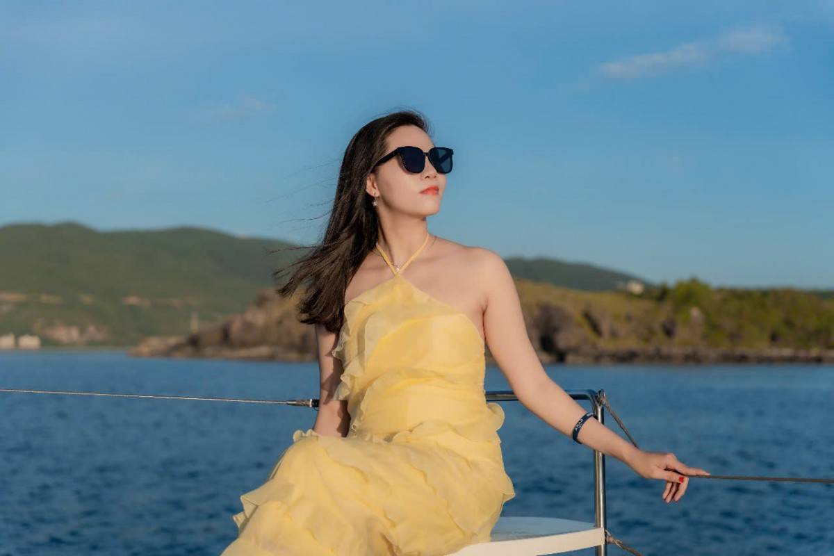 Say mê ngắm phố biển Nha Trang từ du thuyền Aman Solace