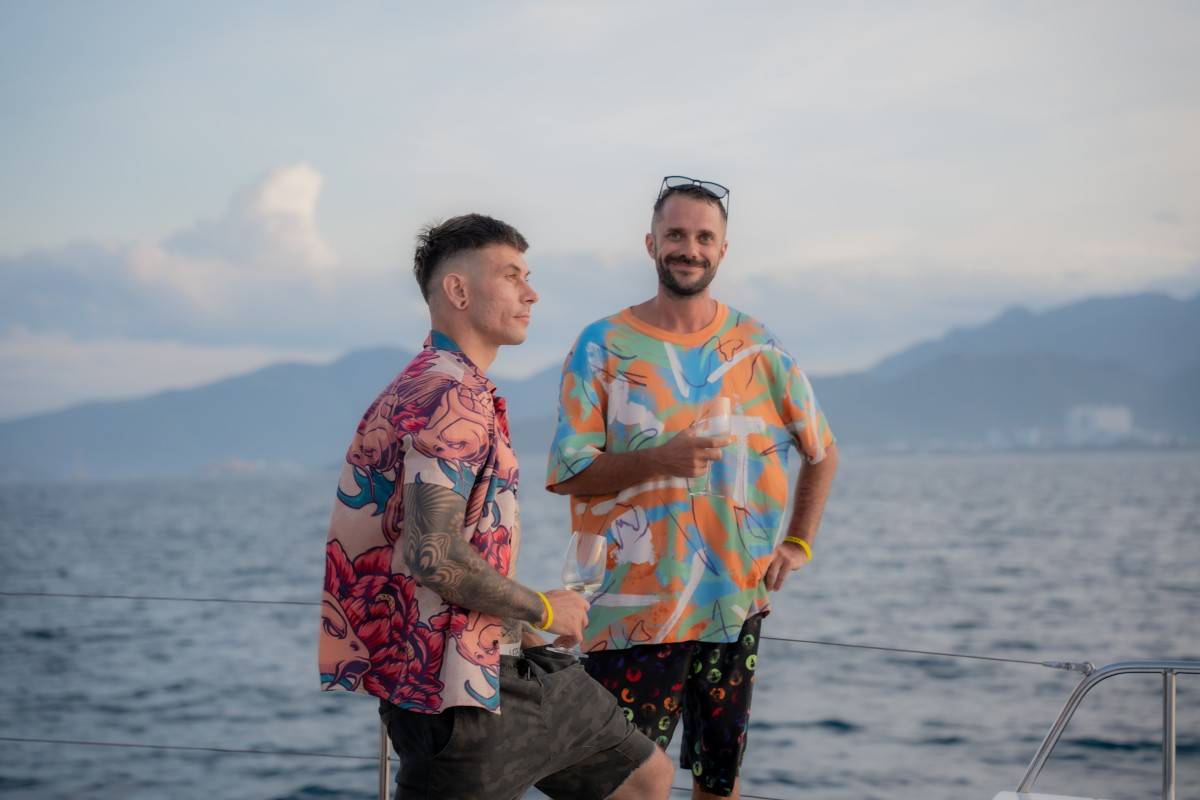 Say mê ngắm phố biển Nha Trang từ du thuyền Aman Solace