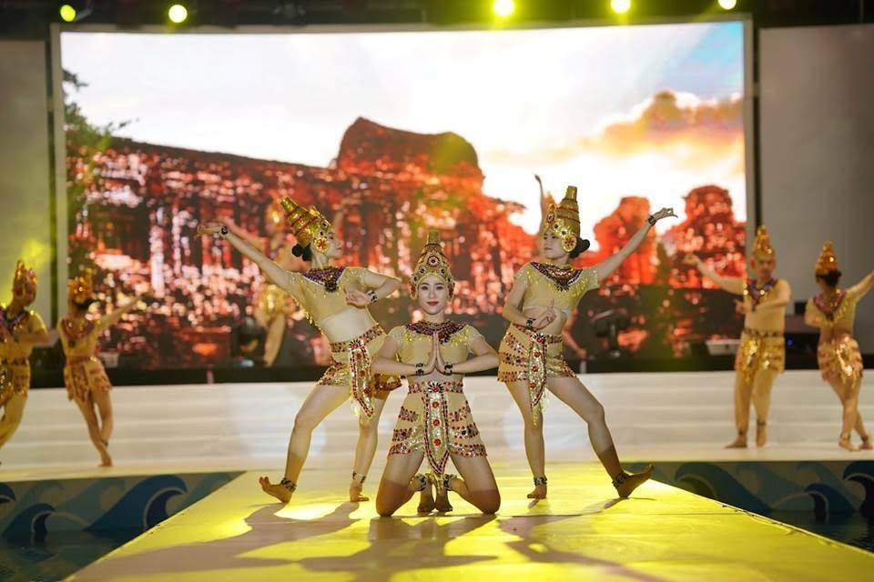 Chương trình nghệ thuật đặc sắc “The Stage - Alma Show”: Sự giao thoa mãn nhãn giữa văn hóa Việt - Hàn