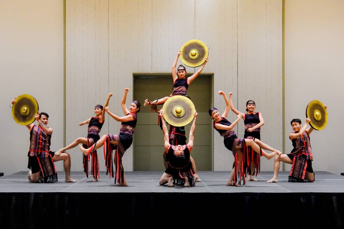 Chương trình nghệ thuật đặc sắc “The Stage - Alma Show”: Sự giao thoa mãn nhãn giữa văn hóa Việt - Hàn