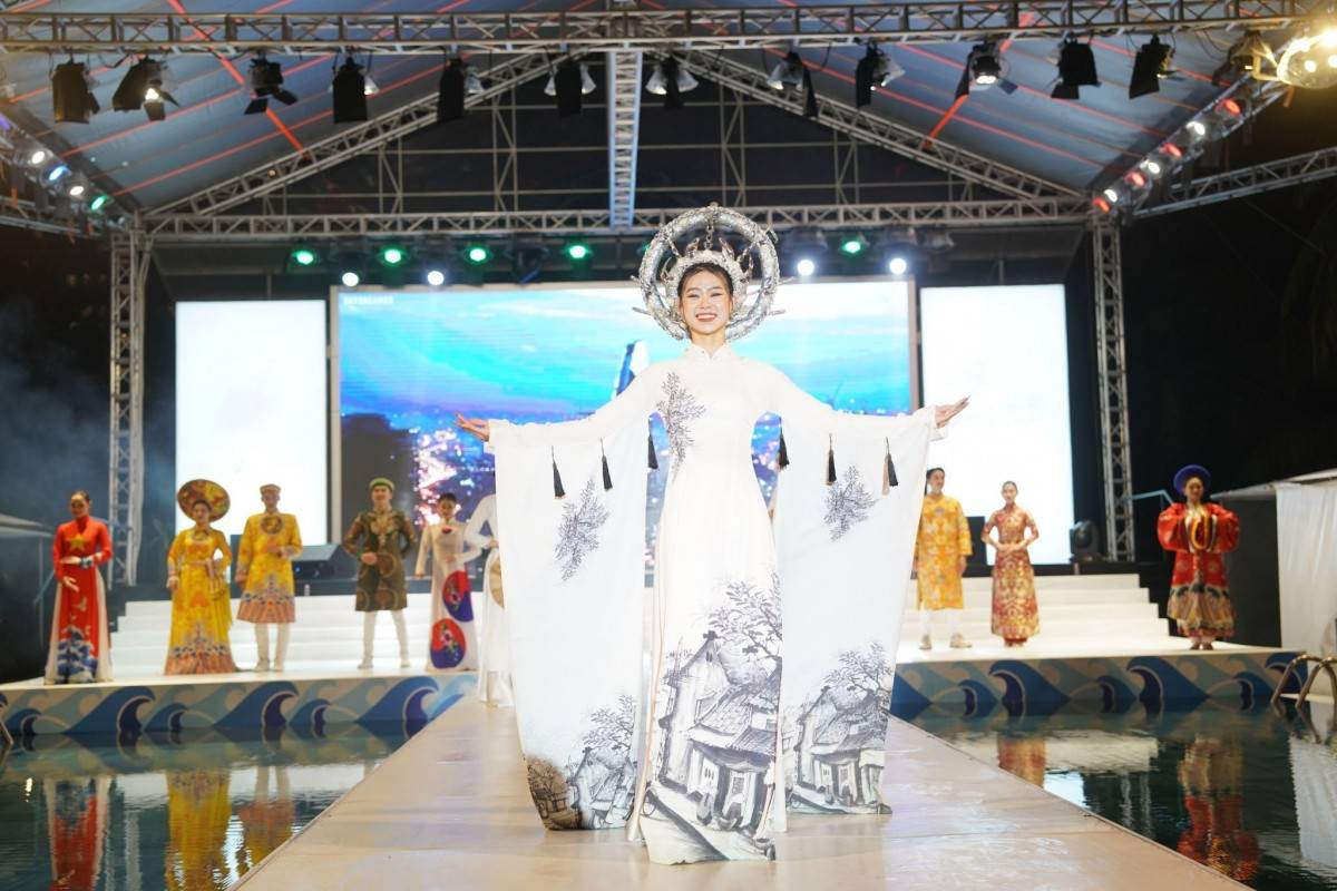 Chương trình nghệ thuật đặc sắc “The Stage - Alma Show”: Sự giao thoa mãn nhãn giữa văn hóa Việt - Hàn