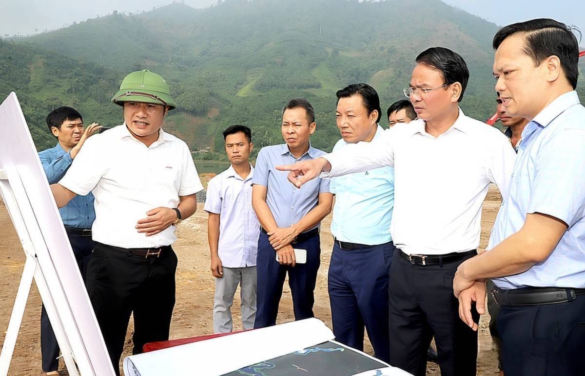 Bí thư Tỉnh ủy Phú Thọ khảo sát Trung Sơn trong chuyến công tác đầu tiên sau sáp nhập