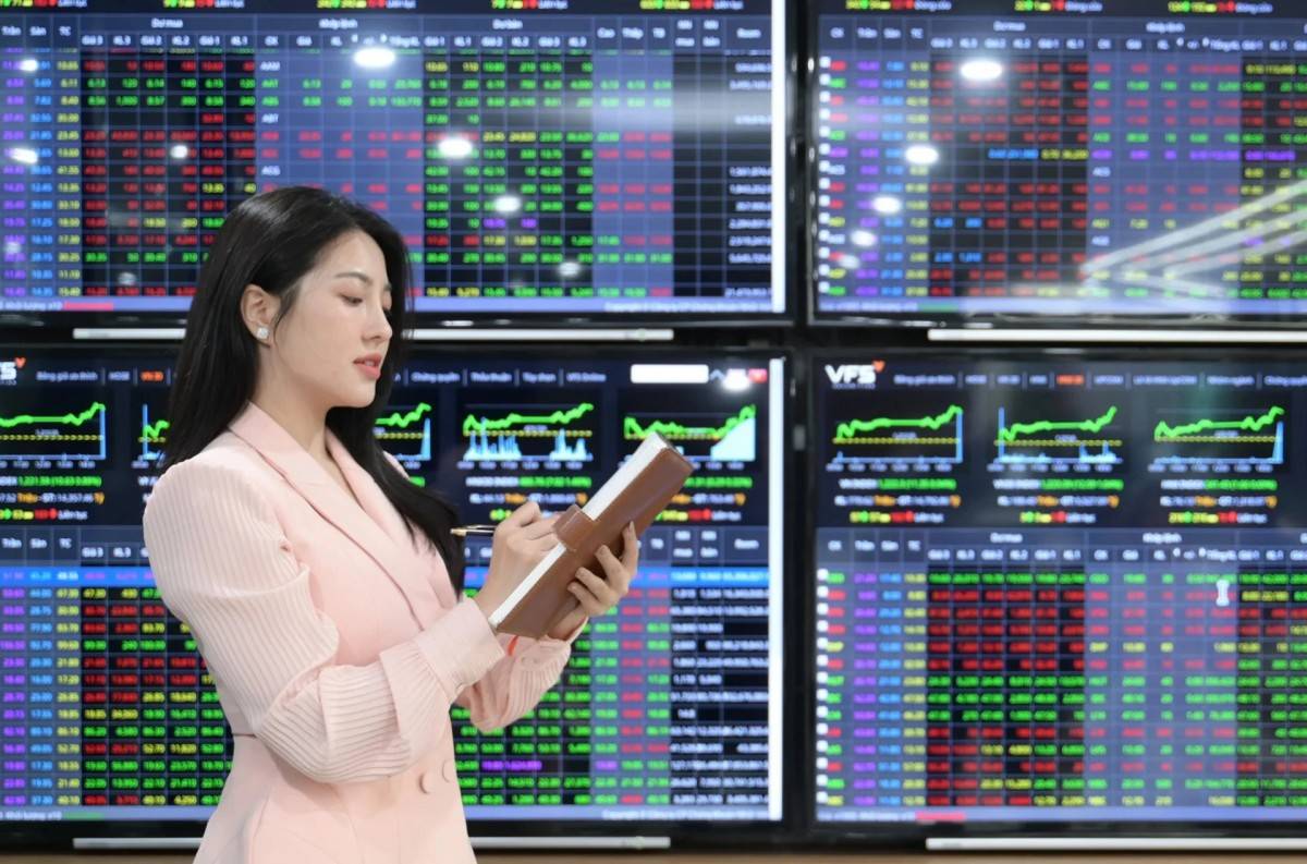 Lãi suất chạm đáy đâu là kênh đầu tư khôn ngoan nhất hiện nay?