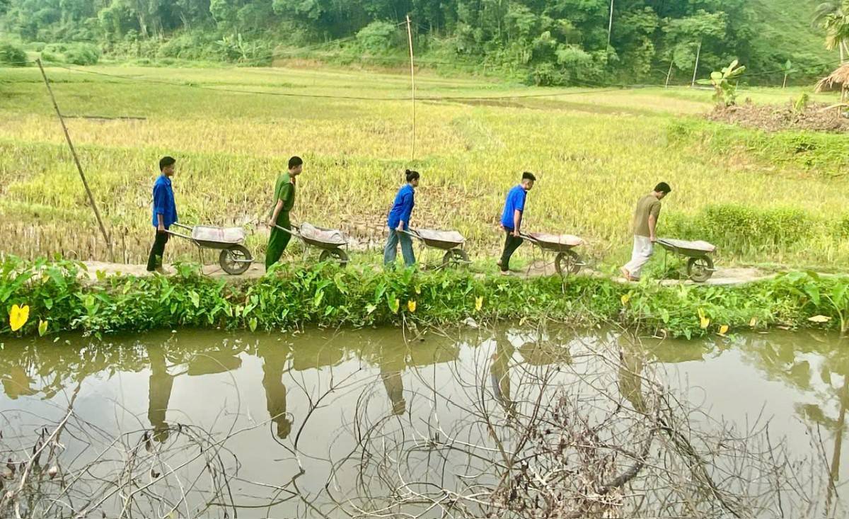 Những ngày làm việc đầu tiên đi vào vận hành chính thức tại UBND xã miền núi Linh Sơn (Thanh Hóa)