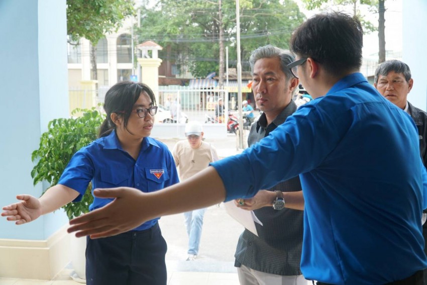 Đồng Nai triển khai 96 đội hình thanh niên tình nguyện hỗ trợ người dân làm thủ tục hành chính