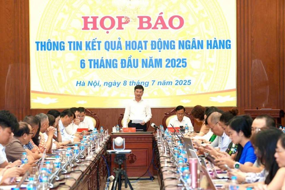 Tín dụng nền kinh tế đạt trên 17,2 triệu tỷ đồng, tập trung các lĩnh vực ưu tiên