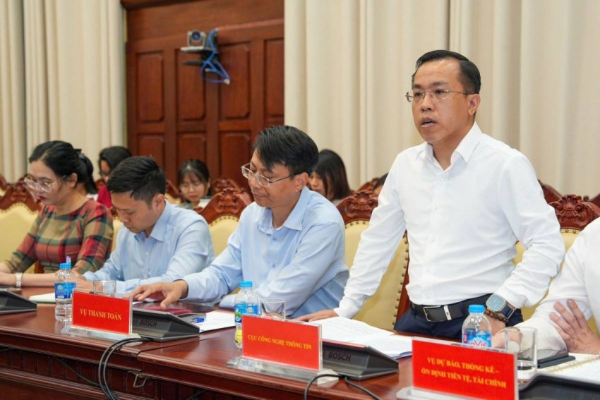 Ông Lê Hoàng Chính Quang, Cục trưởng Cục Công nghệ thông tin (NHNN).