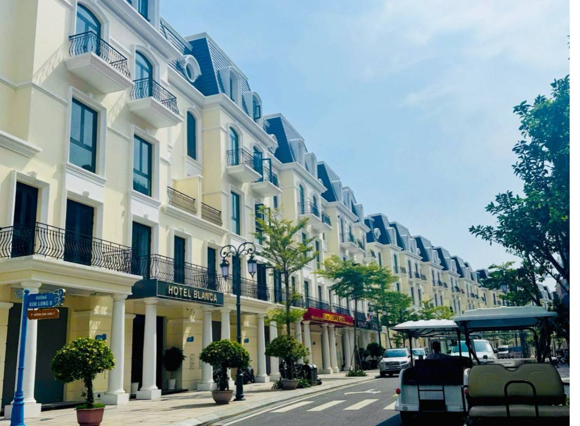 Hàng loạt các cơ sở kinh doanh mới đã được đưa vào vận hành tại Đồi Rồng Hàng loạt các cơ sở kinh doanh mới đã được đưa vào vận hành tại Đồi Rồng