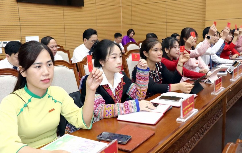 Lào Cai: Thông qua 11 nghị quyết quan trọng tại Kỳ họp thứ hai HĐND tỉnh khóa XVI