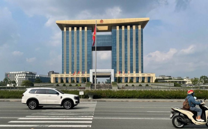 Sau sáp nhập, 8/14 sở, ngành Bình Dương đã chuyển cán bộ về TP. Hồ Chí Minh làm việc