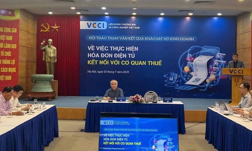 Thực hiện hóa đơn điện tử: Cần cải thiện chất lượng hướng dẫn hộ kinh doanh