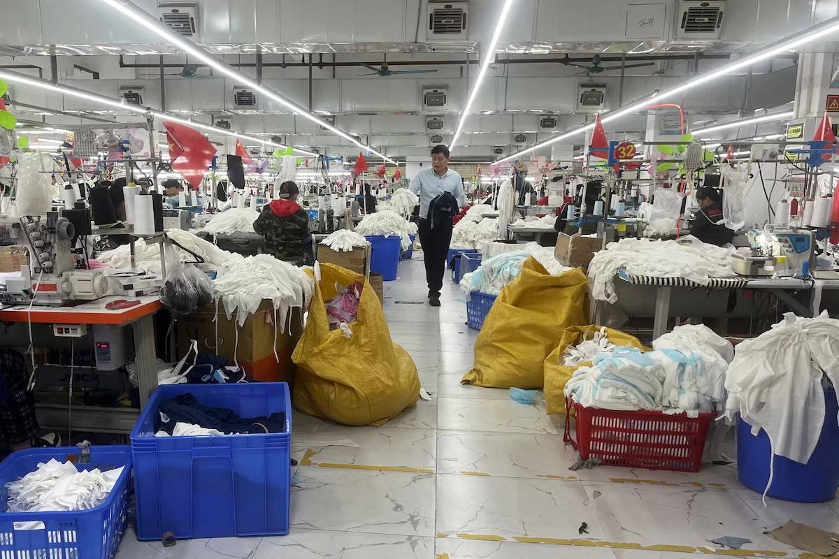 Hàng may mặc Trung Quốc nhập khẩu vào Mỹ giảm xuống mức thấp kỷ lục