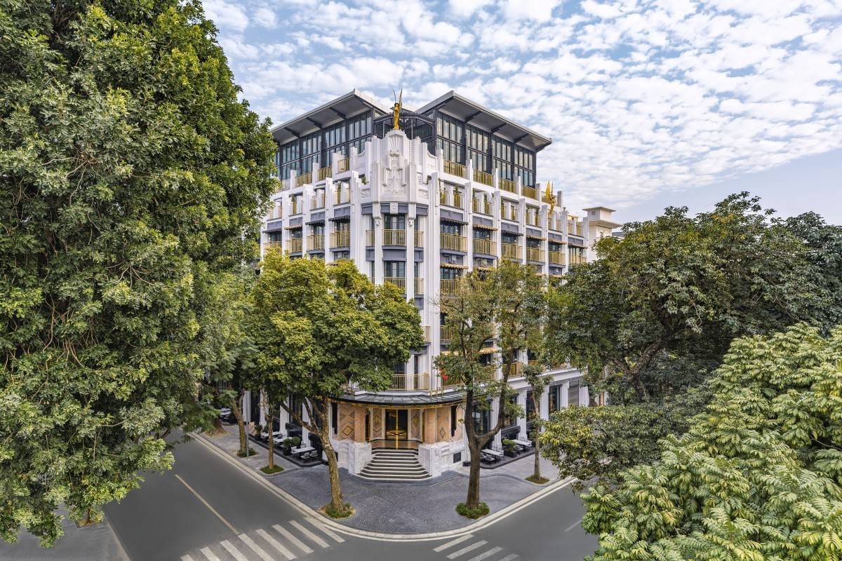 Travel + Leisure công bố Capella Hanoi trong danh sách “100 khách sạn tốt nhất thế giới” 2025
