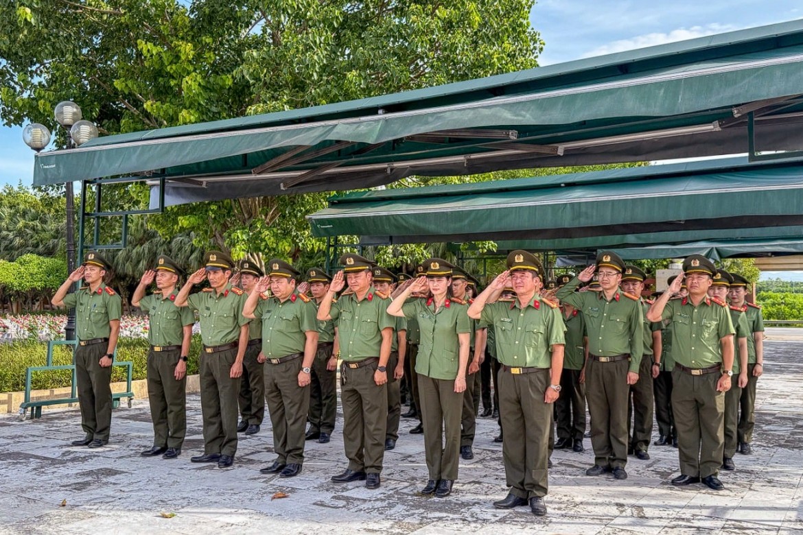 Quảng Trị: Khơi dậy ý chí cống hiến từ những ngọn lửa tri ân
