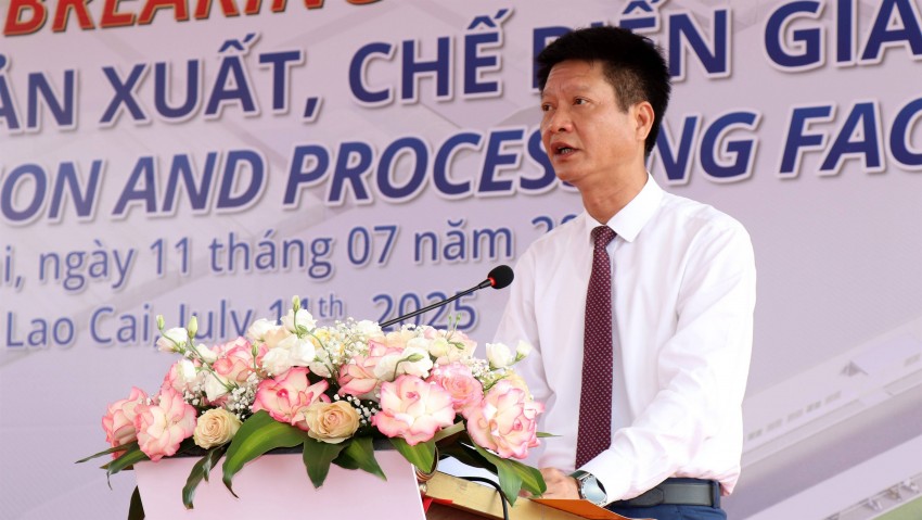 Phó Chủ tịch Thường trực UBND tỉnh Nguyễn Thế Phước phát biểu tại Lễ khởi công.