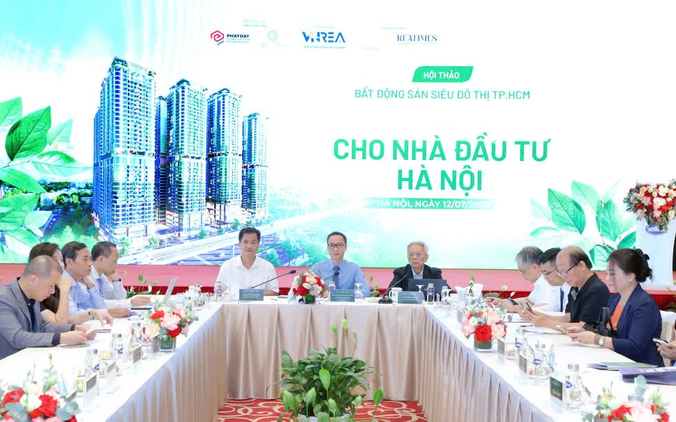 TS. Cấn Văn Lực: TP. Hồ Chí Minh là siêu đô thị 