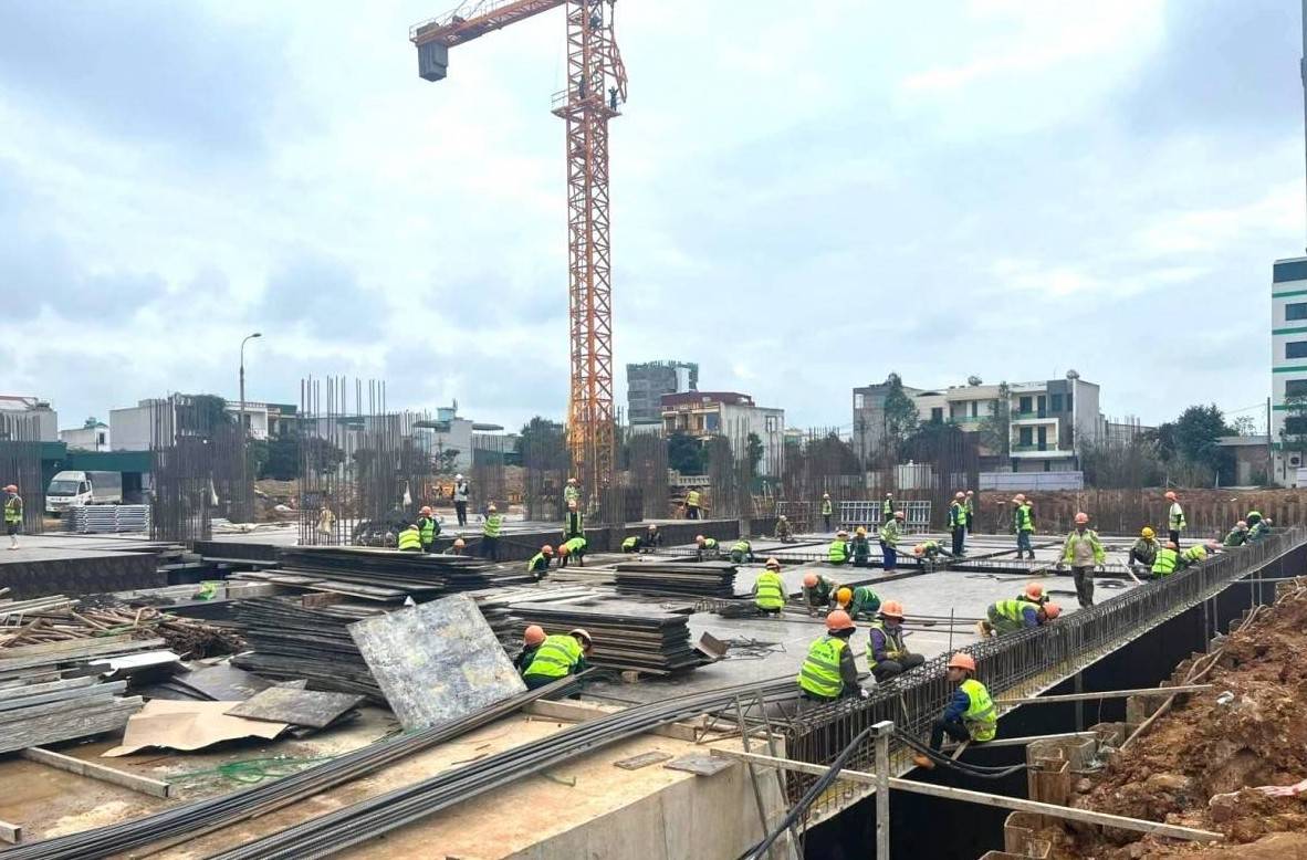Ngân hàng tăng tín dụng năm 2025 sẽ dựa vào cho vay hạ tầng và bất động sản