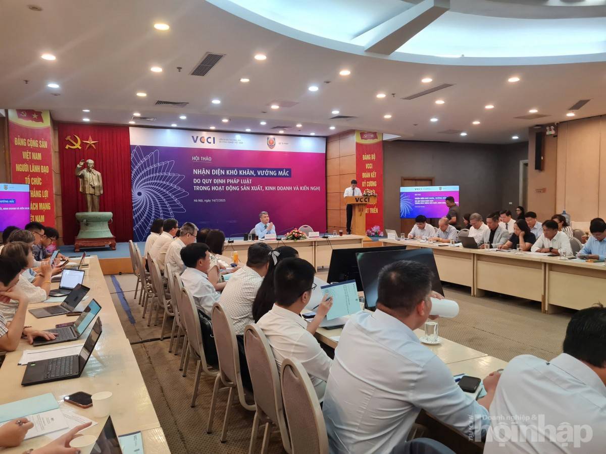 Áp dụng hóa đơn điện tử mới: Vì sao hộ kinh doanh nhỏ lo phá sản?