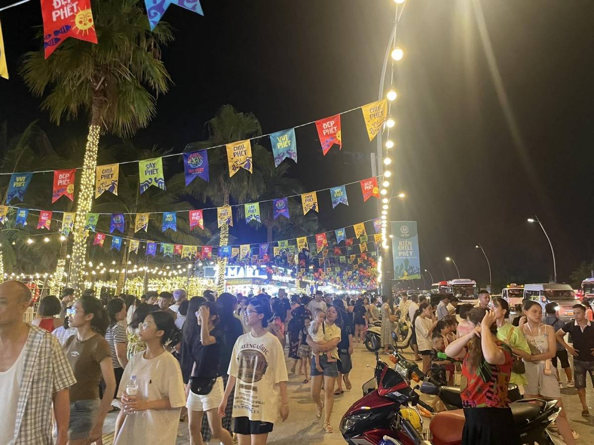 Chợ đêm Vui-Fest Chợ đêm Vui-Fest