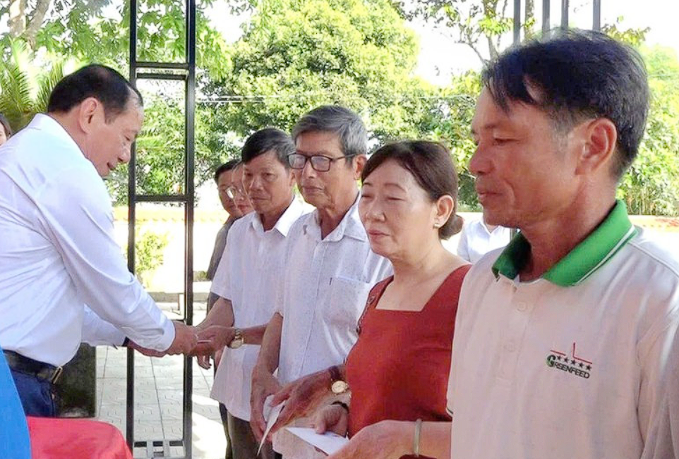 Bộ trưởng Bộ Văn hóa - Thể thao và Du lịch tri ân người có công tại tỉnh Quảng Trị