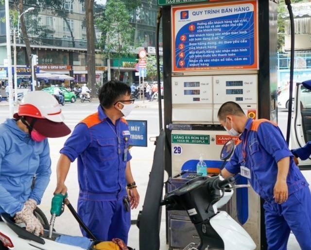 Giá xăng dầu ngày mai (17/7): Giá xăng có thể giảm, giá dầu tăng nhẹ