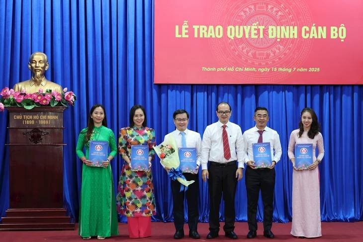 Ông Trần Minh Khiêm làm trưởng Phòng Báo chí - Xuất bản, Sở Văn hóa và Thể thao TP. Hồ Chí Minh Ông Trần Minh Khiêm làm trưởng Phòng Báo chí - Xuất bản, Sở Văn hóa và Thể thao TP. Hồ Chí Minh