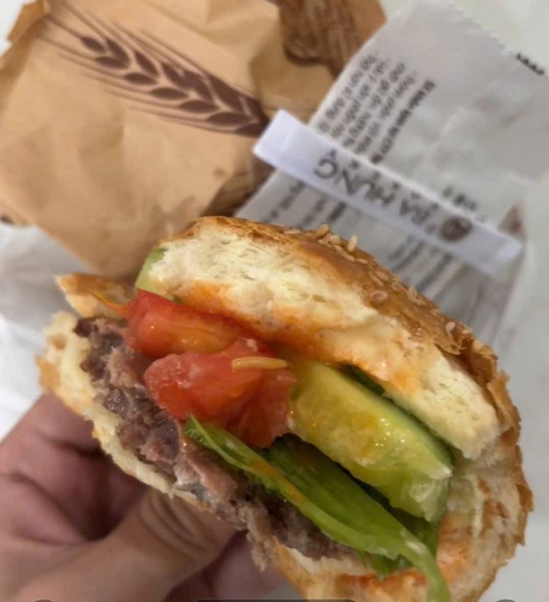 Hình ảnh được cắt từ clip