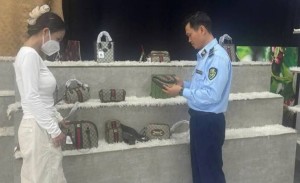 Triệt phá "ổ hàng hiệu giả" cực lớn tại Đà Nẵng, xử phạt hơn 100 triệu đồng