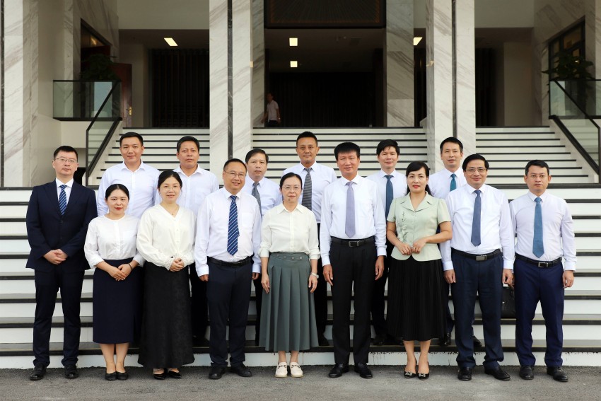 Lào Cai và Hà Khẩu (Trung Quốc) tăng cường hợp tác kinh tế, thúc đẩy phát triển logistics biên giới