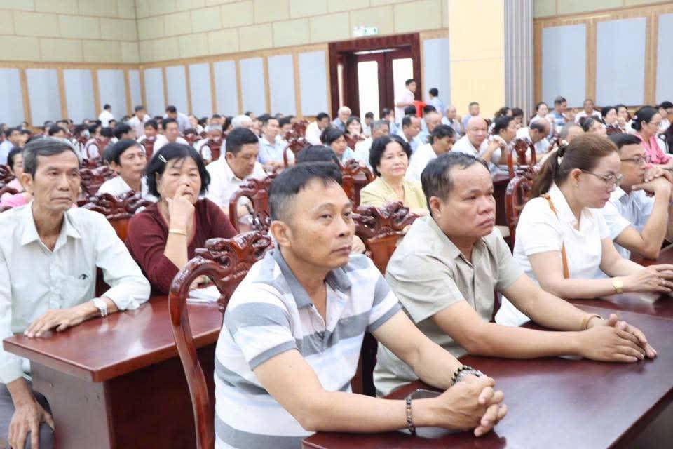 TP. Hồ Chí Minh: Cử tri 7 xã phía Tây mong xóa “quy hoạch treo”, nâng cấp hạ tầng