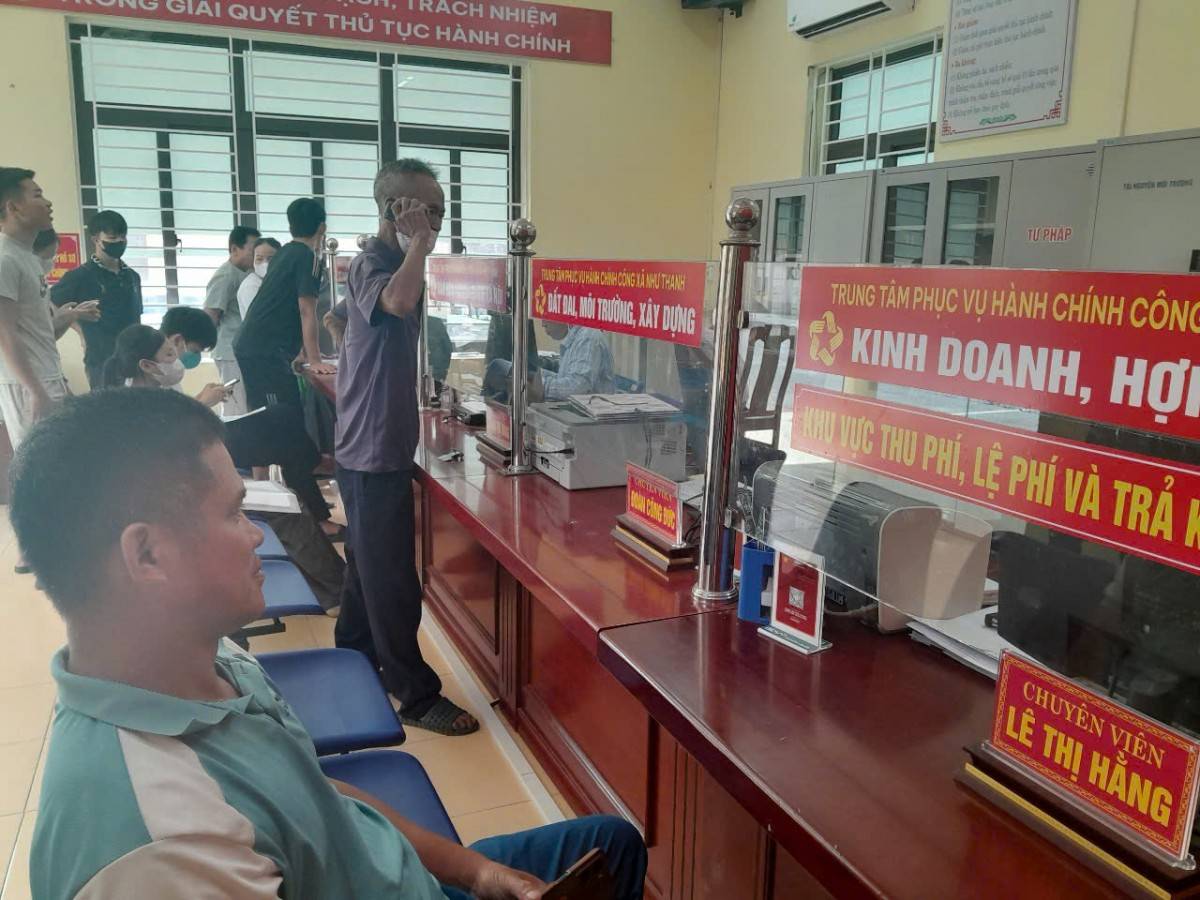 Trung tâm Phục vụ Hành chính công xã Như Thanh (Thanh Hóa): “Làm ngày không đủ, tranh thủ làm đêm” vì lợi ích của nhân dân