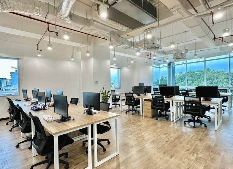 Thị trường văn phòng: Khách thuê chuyển ra rìa trung tâm để giảm chi phí