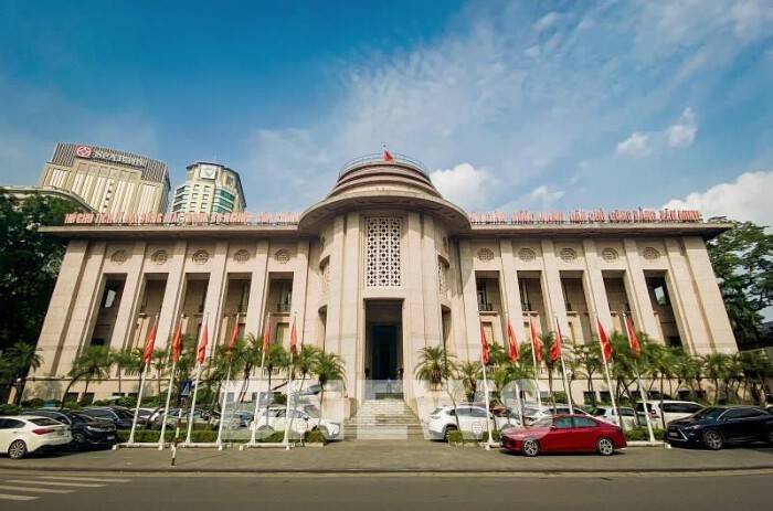 Chia cổ tức tiền mặt: Ngân hàng phải đáp ứng chuẩn vốn mới