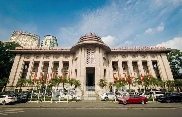 Chia cổ tức tiền mặt: Ngân hàng phải đáp ứng chuẩn vốn mới