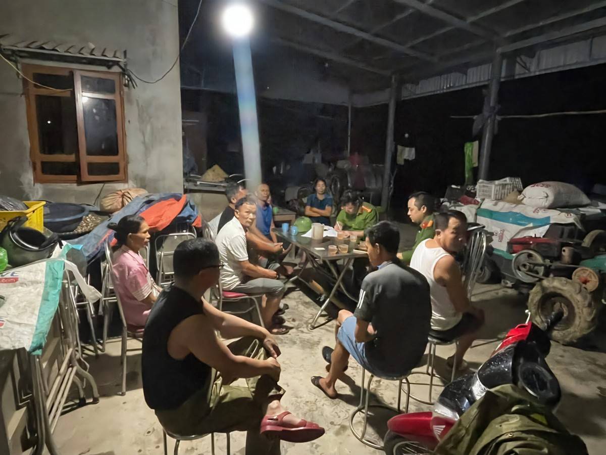 Phú Thọ sơ tán 229 hộ dân trước nguy cơ sạt lở, lũ quét do bão số 3 Phú Thọ sơ tán 229 hộ dân trước nguy cơ sạt lở, lũ quét do bão số 3