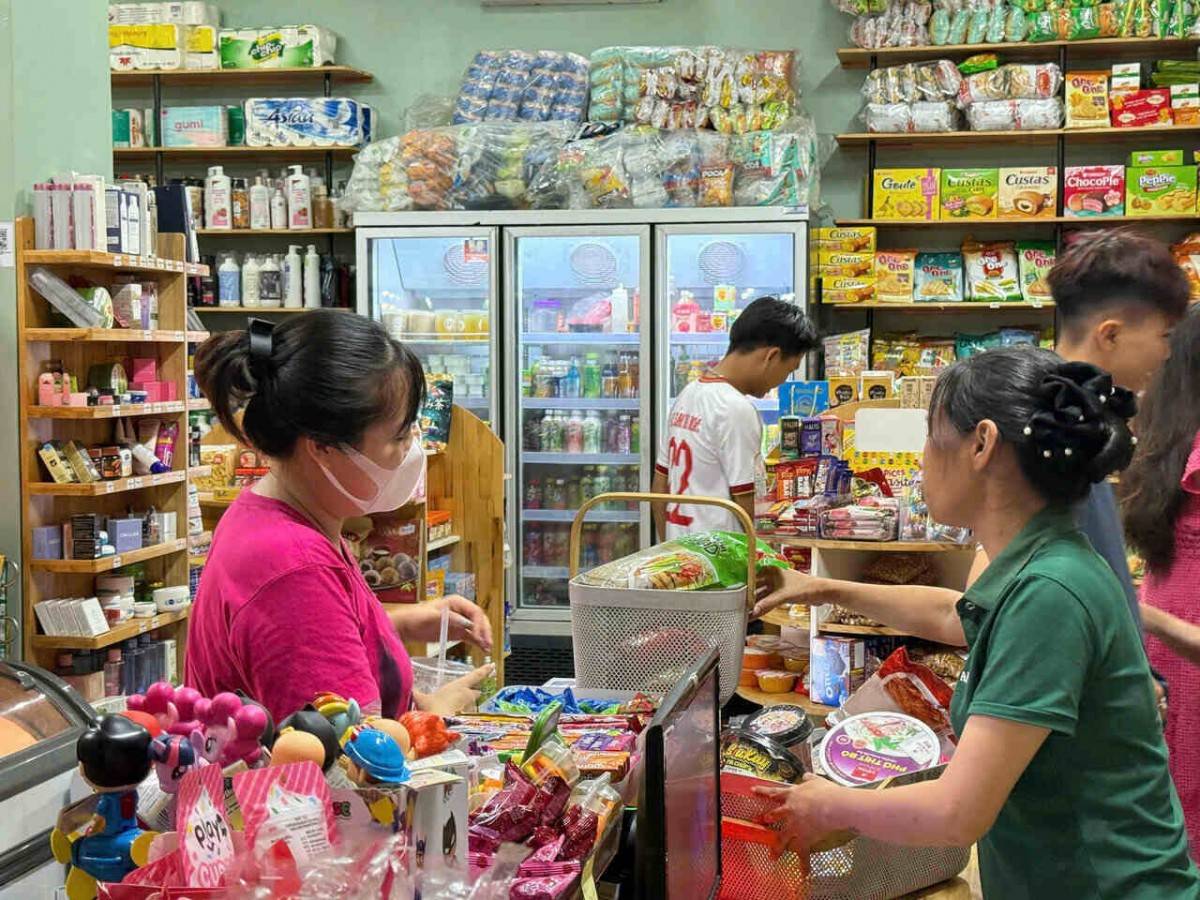 Ứng phó bão số 3: Kiên quyết xử lý hành vi găm hàng, tăng giá bất hợp lý