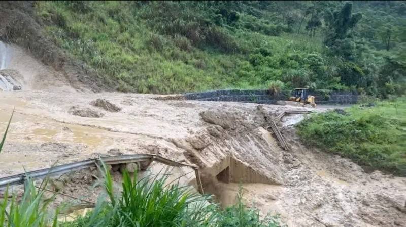 Thanh Hóa: Bão số 3 gây thiệt hại lớn về giao thông, nông nghiệp