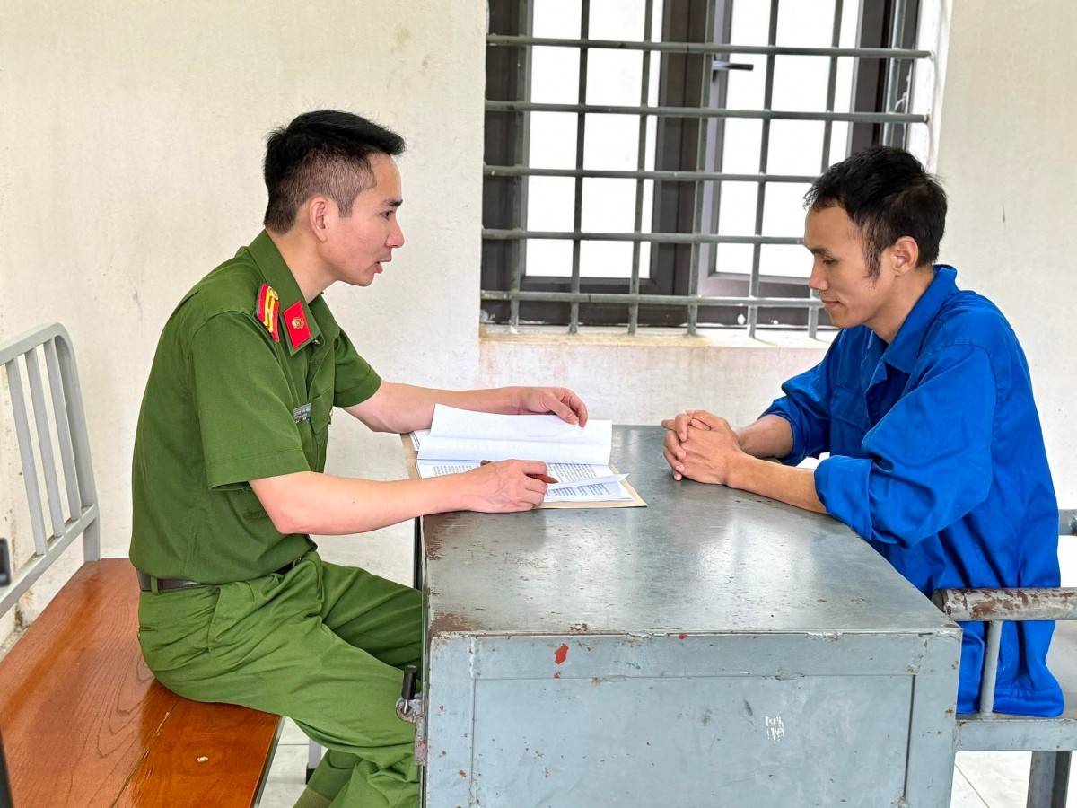 Khởi tố nhóm lừa đảo “bao luật” cho xe quá tải, thu tiền hàng triệu đồng/tháng