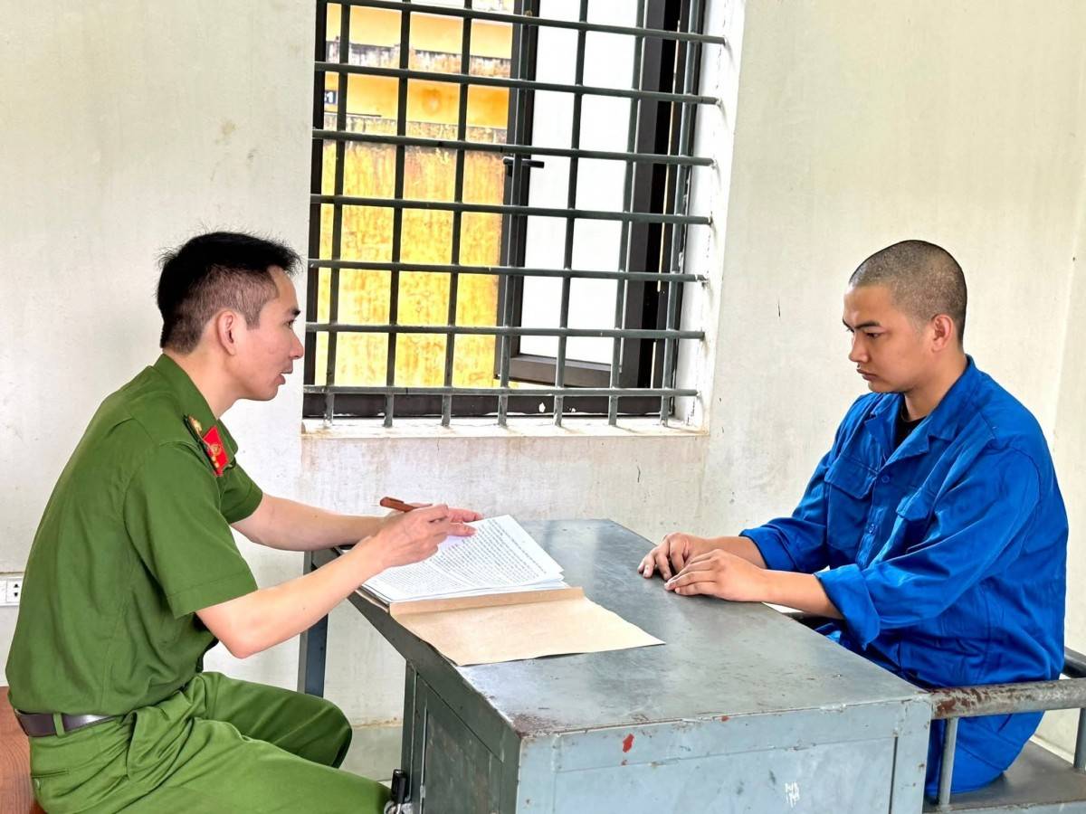 Khởi tố nhóm lừa đảo “bao luật” cho xe quá tải, thu tiền hàng triệu đồng/tháng