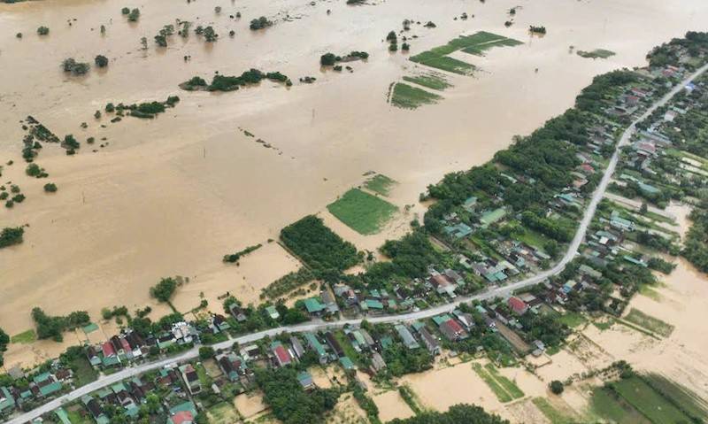 Lũ lớn do ảnh hưởng cơn bão số 3 đã khiến một số địa phương thuộc miền Tây tỉnh Nghệ An ngập lụt