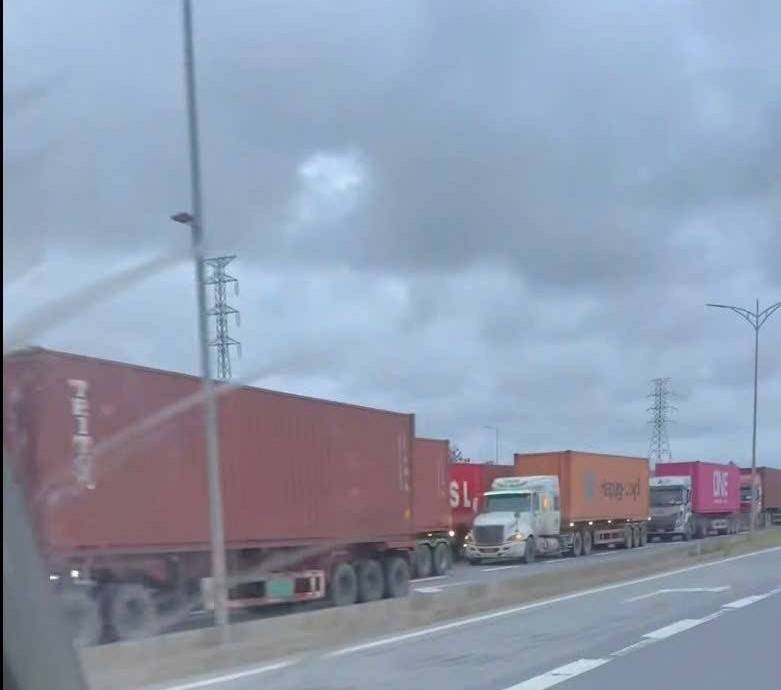 Cảng HATECO (Lạch Huyện) ùn tắc  khó khăn cho logistics, tiềm ẩn nhiều rủi ro  an toàn giao thông