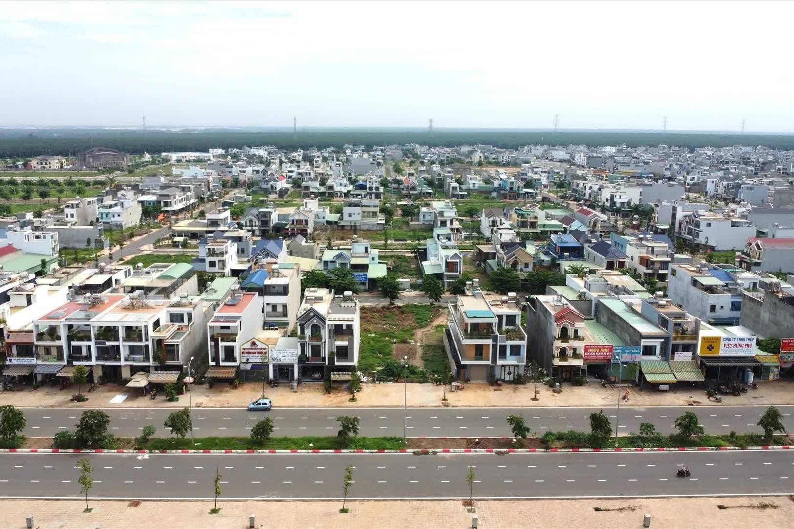 Hà Nội dành hơn 200 ha đất tái định cư, tăng tốc thi công ba cây cầu trọng điểm