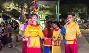 Bài Chòi trên quảng trường Nha Trang: “Bản hòa tấu văn hóa còn thiếu giai điệu quốc tế”